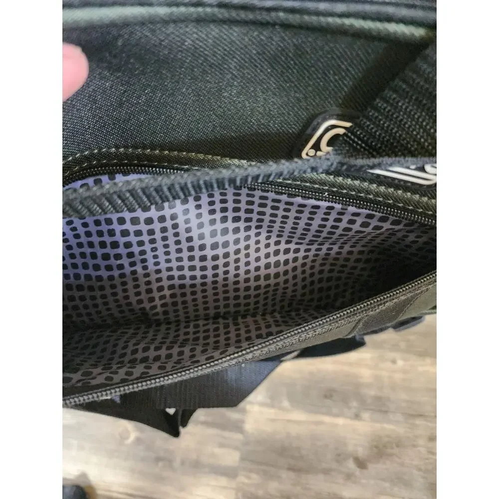 Coleman Green & Black Zip Tote Bag Travel Vacation Business School Lunch Box